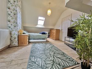 Photo 12- click for photo gallery